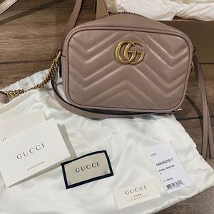 gucci gg marmont mini camera bag (porcelain rose)